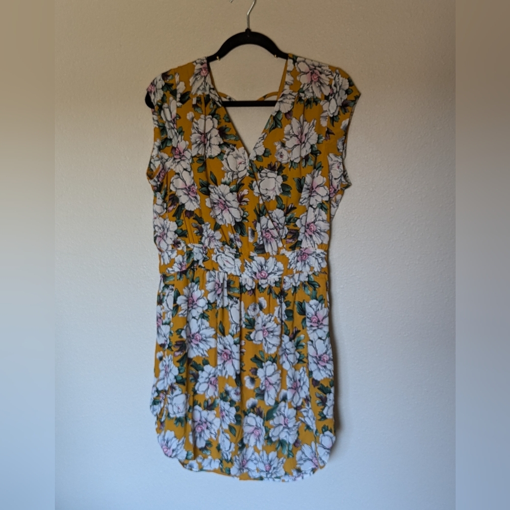 DR2 Gold Floral Dress Size L